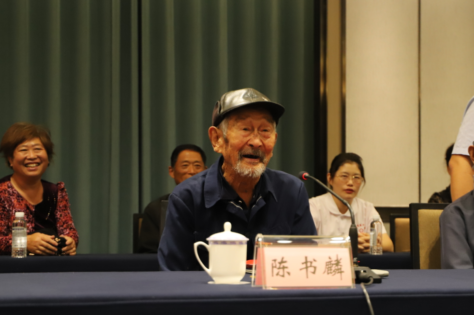 抗战代表讲话.png